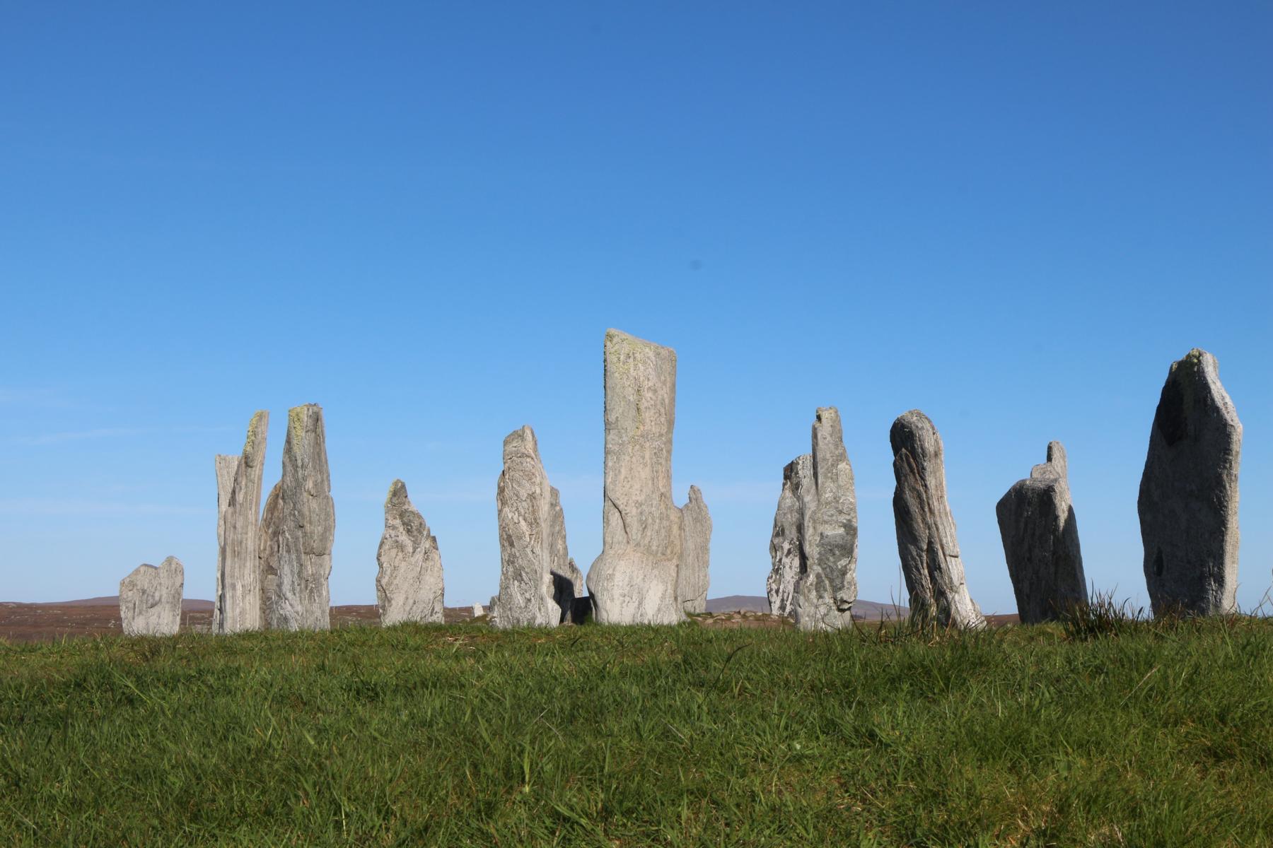 5.000 Jahre strammstehen und kein bisschen müde - die Schotten sind schon hartgesotten.